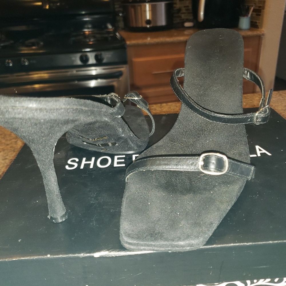 Ladies Black size 11 sandal high heel
